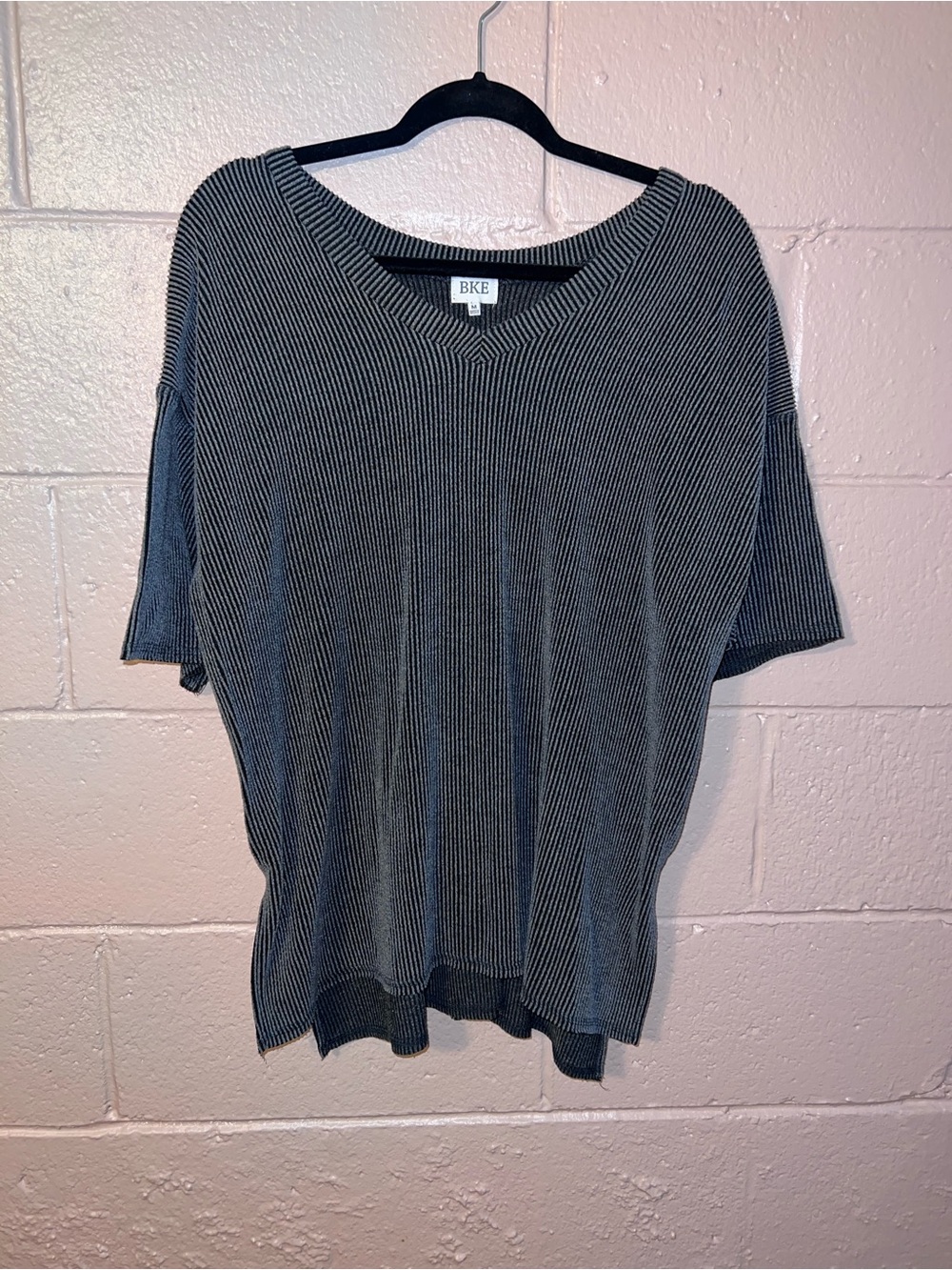 BKE Black Ribbed V-Neck Knit Top